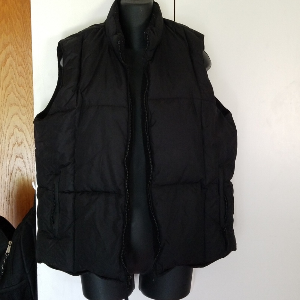 Old Navy partial down puffer vest